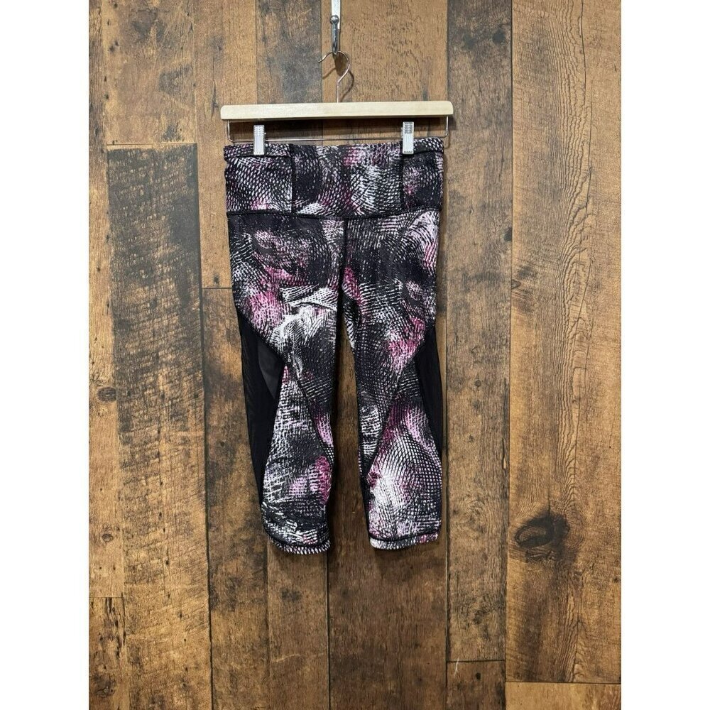 Lululemon Seawheeze Run With The Sun Crop Size 6 EUC